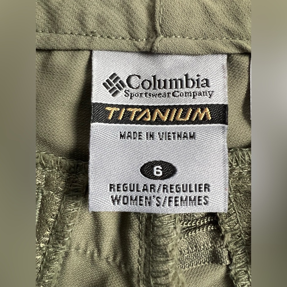 Columbia Titanium Convertible Hiking Pants - Picture 3 of 16
